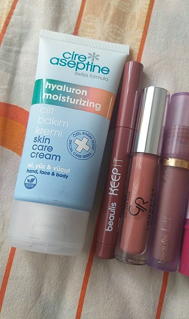 Nemlendirici Hyaluron Cilt Bakım Kremi - Görsel 2