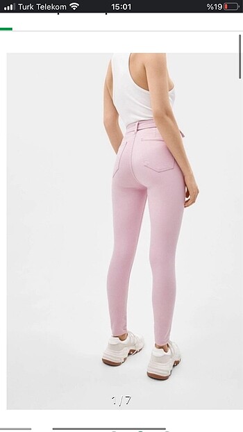 Bershka etiketli pantolon