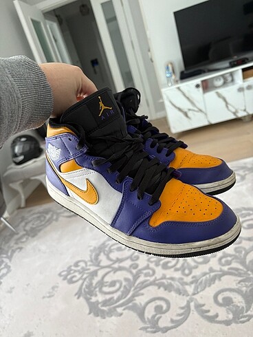 Air Jordan 1 'Lakers 2022'
