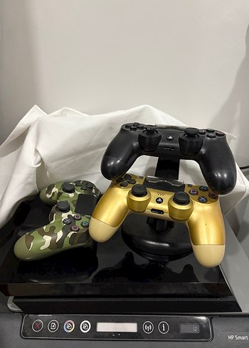 PlayStation 4 Konsol 3 kol + 7 oyun