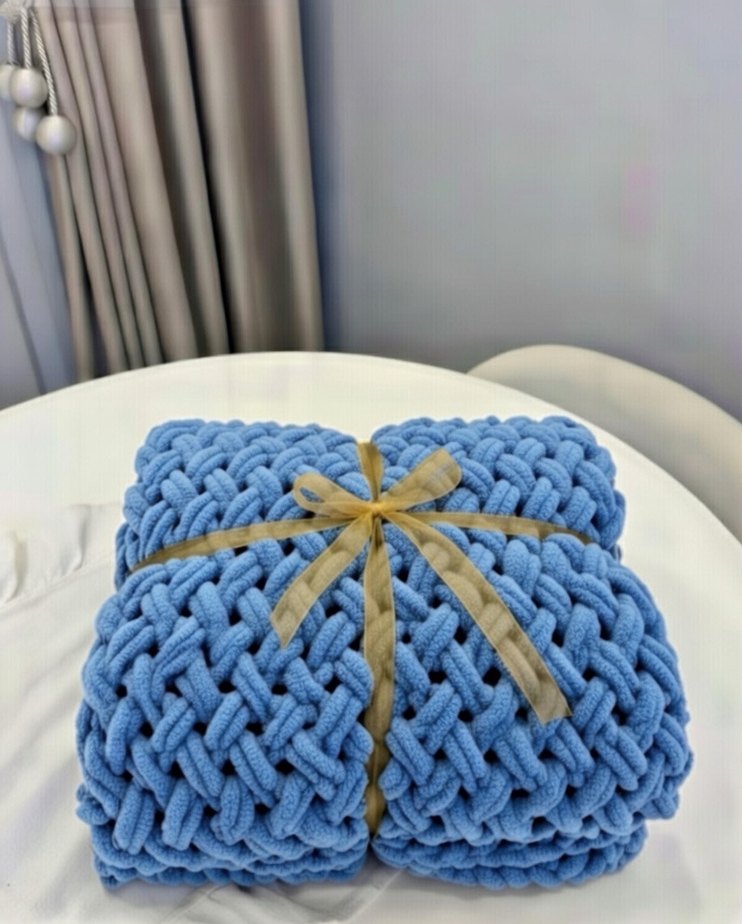 Kot Mavi Örgü Çocuk Battaniyesi - Görsel 2