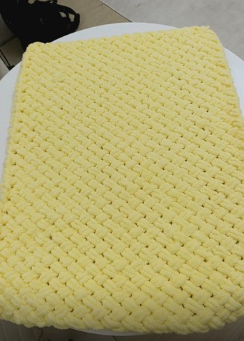 Sarı Örgü Çocuk Battaniyesi - Görsel 6