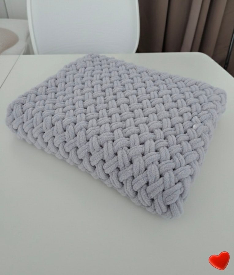 Gümüş Örgü Çocuk Battaniyesi - Görsel 2