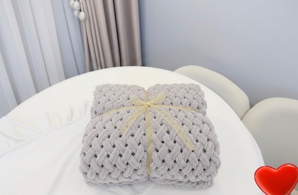 Gümüş Örgü Çocuk Battaniyesi - Görsel 3