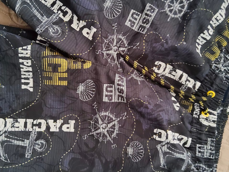 Siyah Baskılı Erkek Midi Yüzme Şortu - Görsel 3