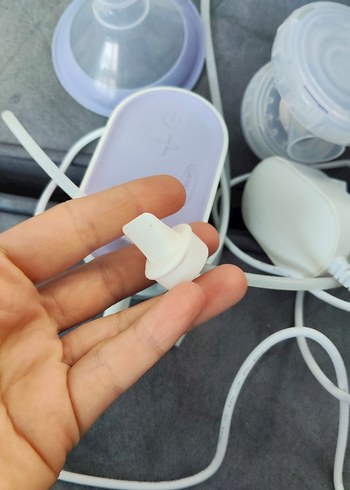 Lansinoh Kompakt Tekli Elektrikli Göğüs Pompası - Görsel 7