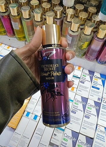 Victoria's secret vücut spreyi 