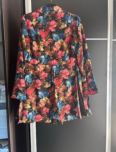 Zara Zara çiçekli gömlek elbise