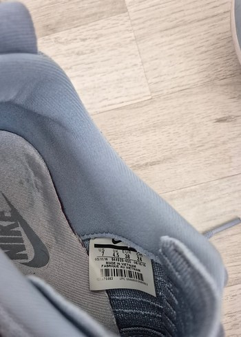 38 Beden gri Renk NIKE BAYAN SPOR AYAKKABI