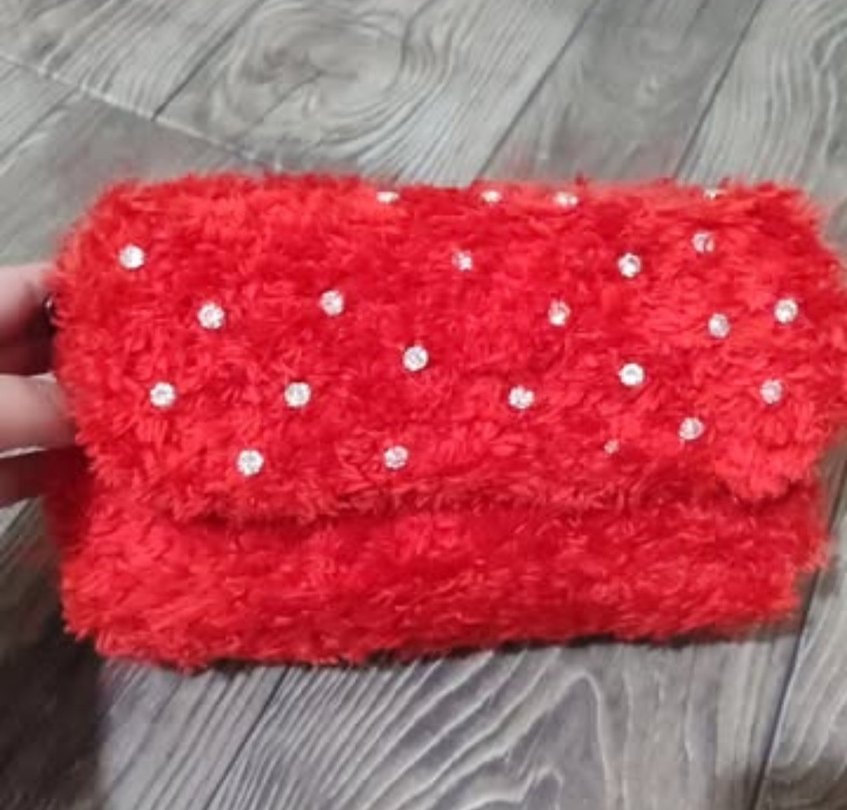 Kırmızı Nakışlı Kanvas Yılbaşı Çantası - Görsel 2