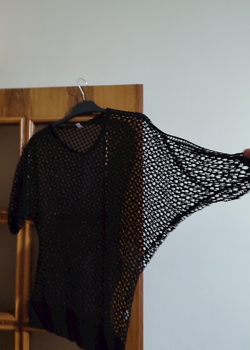 Siyah Örgü Dökümlü Kısa Kollu Bluz, full dantel - Görsel 2