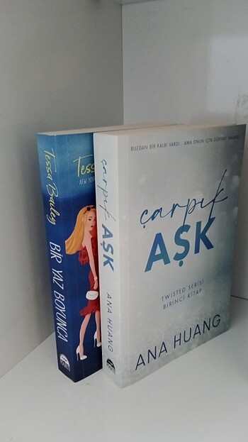  Çarpık Aşk/ Bir yaz boyunca 