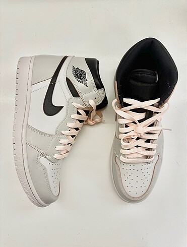 Jordan 1 high NYC to Paris