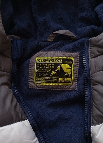 erkek çocuk şişme mont - Görsel 2