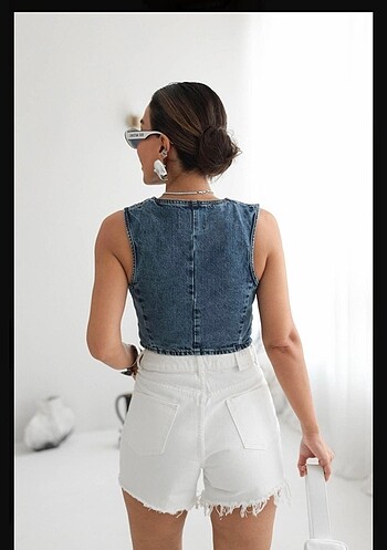 Zara Jean Yelek