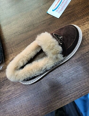 Ugg Ugg terlik