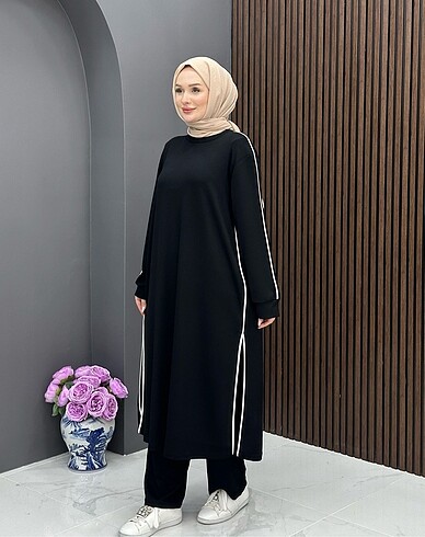 Le Chameau Tunik takım