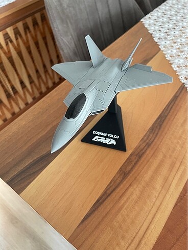 F-22 model uçak kiti isme özel 3D üretim