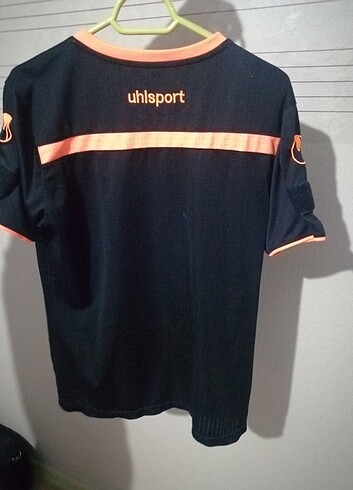 Uhlsport hakem forması kısa ve uzun kol ikisi beraber satılıktır