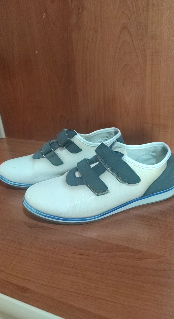 Beyaz lacivert rugan erkek çocuk ayakkabı 32 numara - Görsel 2