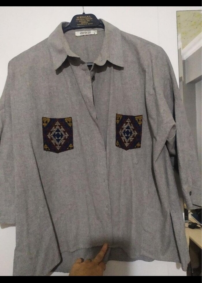 Gri gömlek - Görsel 3