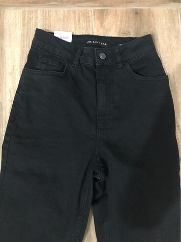 LC Waikiki LCW siyah pantalon