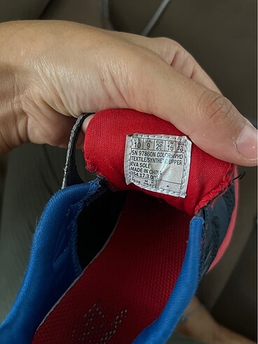 26 Beden siyah Renk Sketchers ayakkabı