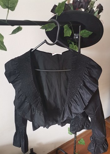 Siyah Fırfırlı Gotik Bolero