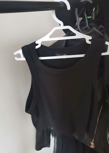 Siyah crop