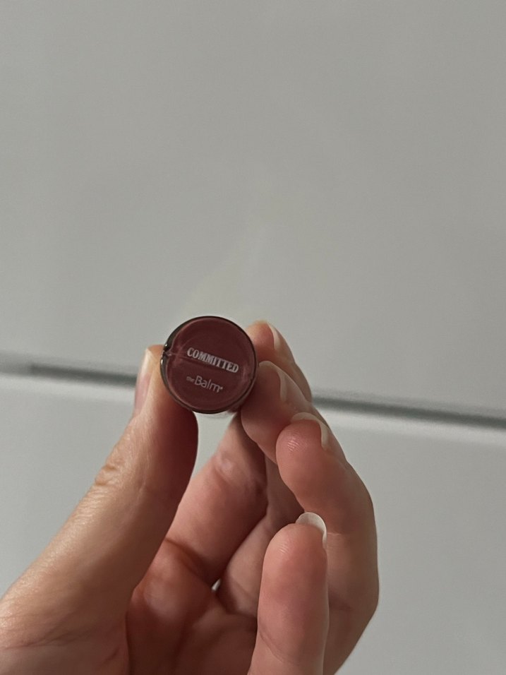 The Balm Meet Matt(e) Hughes Committed Rengi - Görsel 3