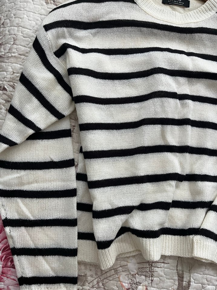 Bershka çizgili ince kazak - Görsel 2