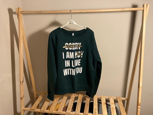 sweatshirt