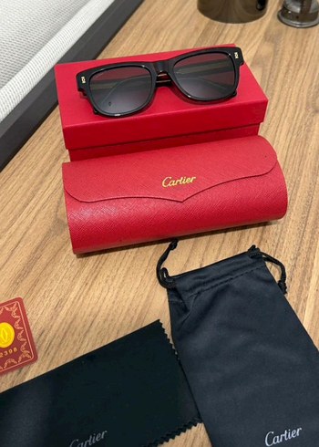 Cartier Cartier Klasik Kırmızı Parlak Kadın Gözlük