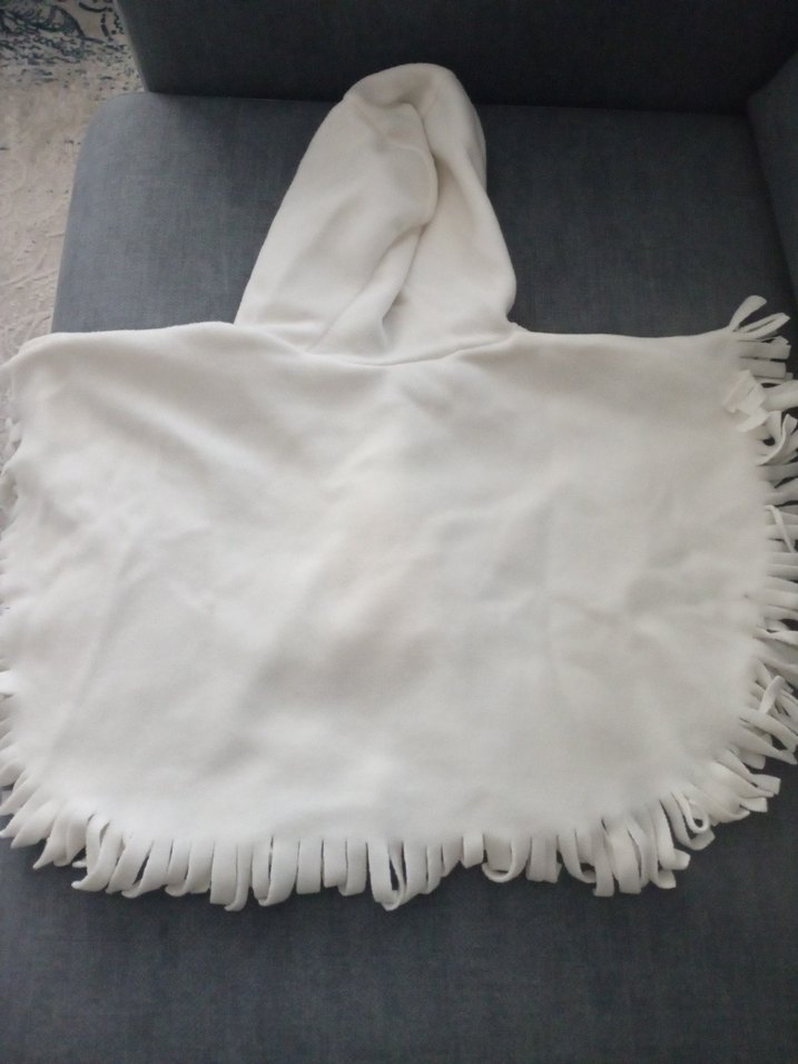 Kapüşonlu Beyaz Kız Çocuk Panço - Görsel 3