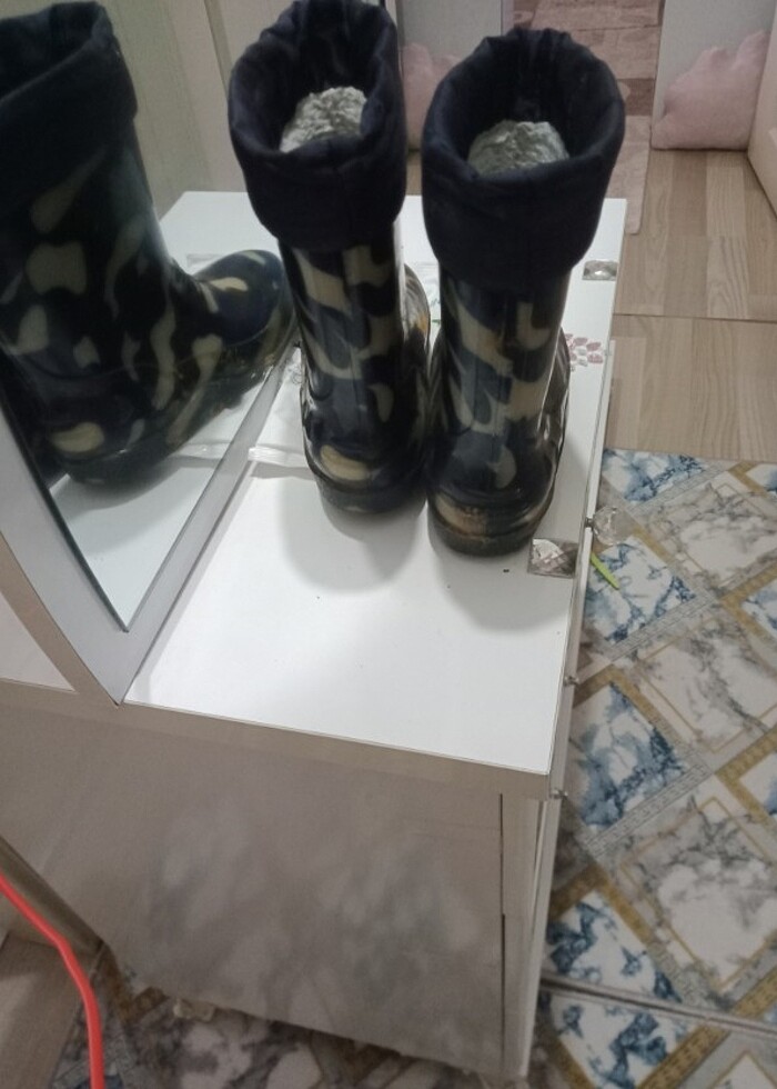 Yağmur çizmesi - Görsel 2