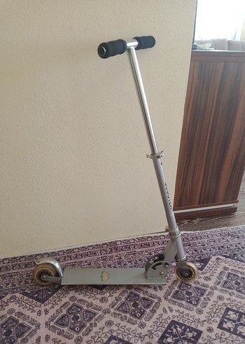  Beden Gri Çocuk Scooter'ı