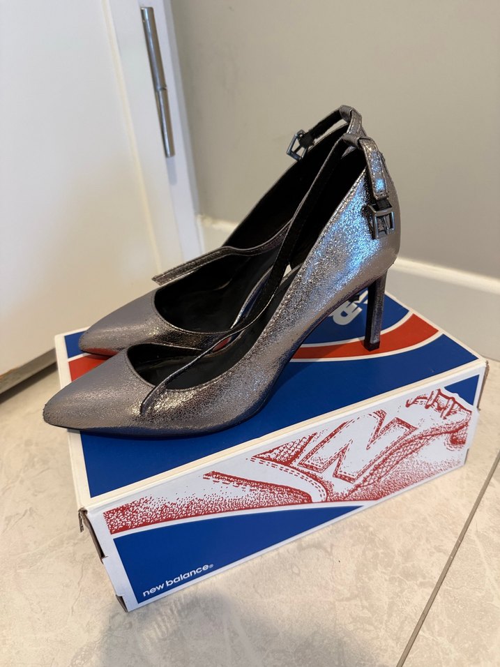 Gri Baskılı Tokalı Stiletto Kadın Ayakkabı - Görsel 2