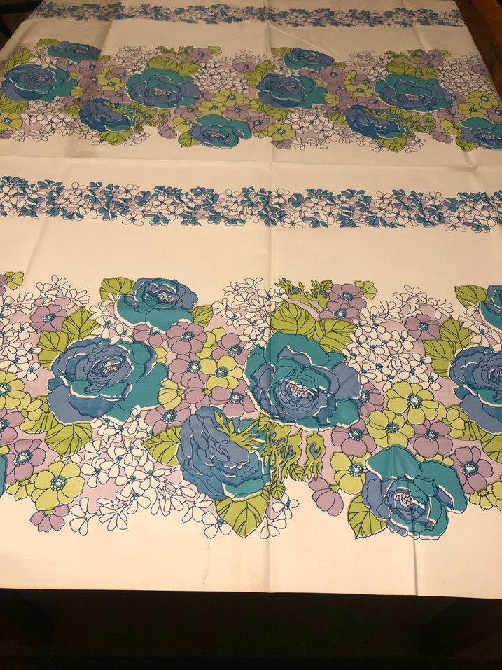 Çiçek Desenli PVC Masa Örtüsü - Görsel 2