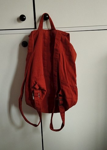 Kırmızı Süet Kemerli Kadın Sırt Çantası - Görsel 2
