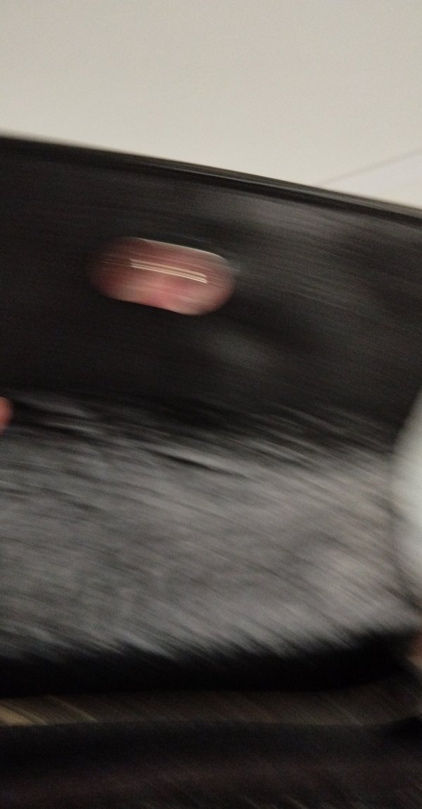 Zincir Detaylı Siyah Yılan Derisi Desenli Deri Çanta - Görsel 4