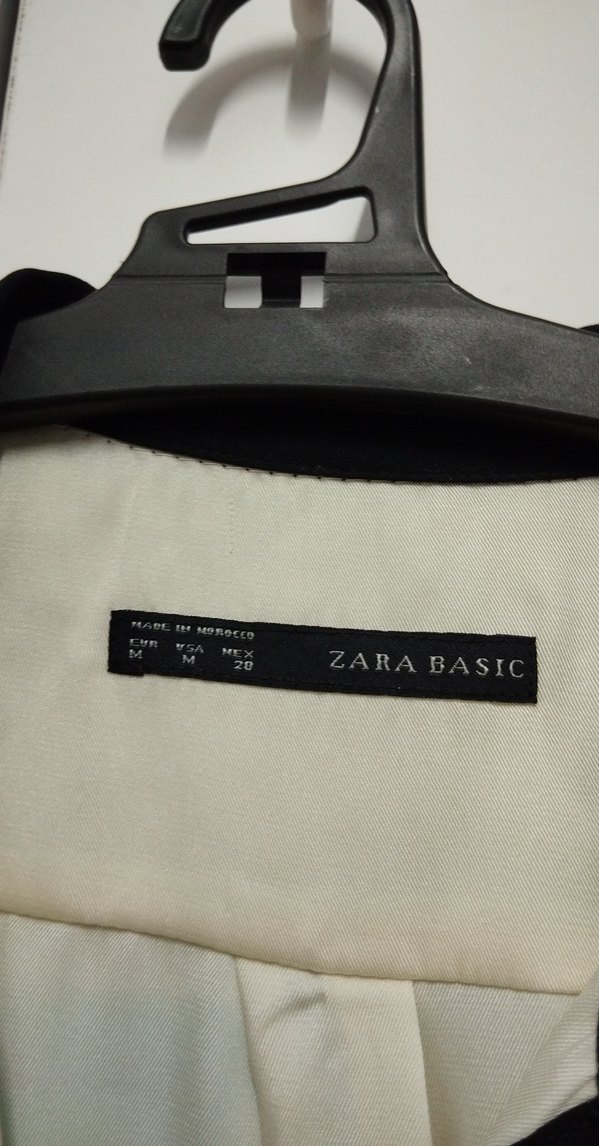 Siyah yakalı beyaz uzun kollu kadın gömlek - Görsel 2