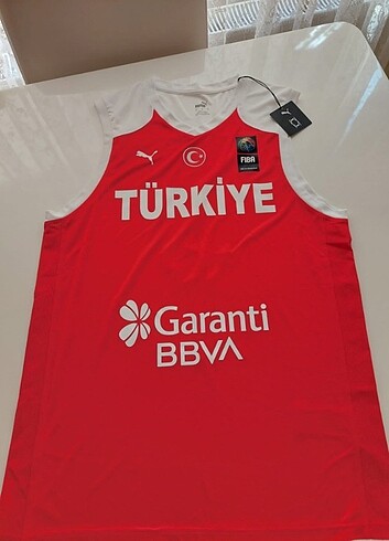 Türkiye Basketbol Milli takım forması 