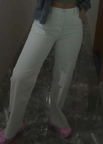 MANGO . Beyaz Kadın Regular Fit Midi Kot Pantolon - Görsel 3