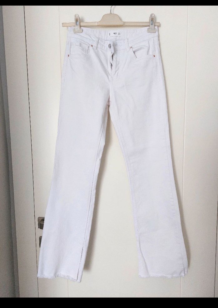 MANGO . Beyaz Kadın Regular Fit Midi Kot Pantolon - Görsel 5