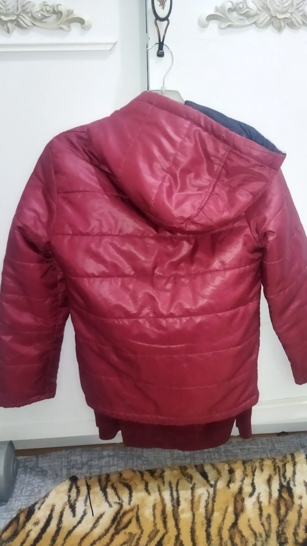 kırmızı mont - Görsel 3