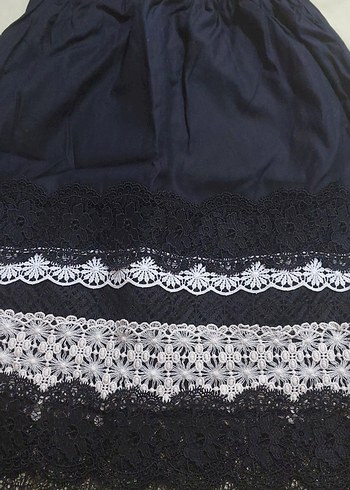 Dantel Detaylı Siyah Midi etek - Görsel 3