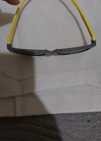 çocuk Gri Parlak Minimalist Gözlük - Görsel 3