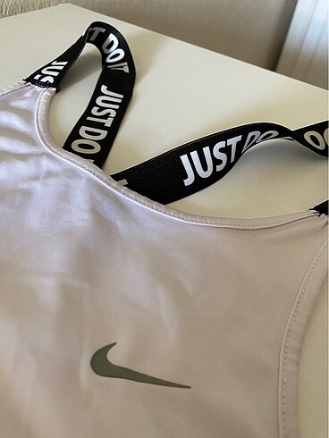 Nike Sportif
