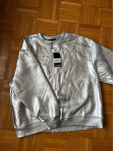 Etikeli gümüş varaklı sweatshirt