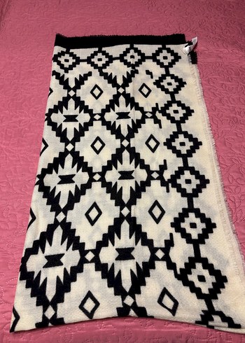 MAVİJEANS YÜNLÜ ŞAL - Görsel 2